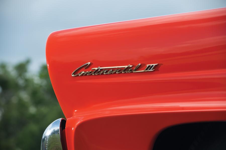  Lincoln Continental Mk III Convertible 1958 года  (фото 21 из 25)